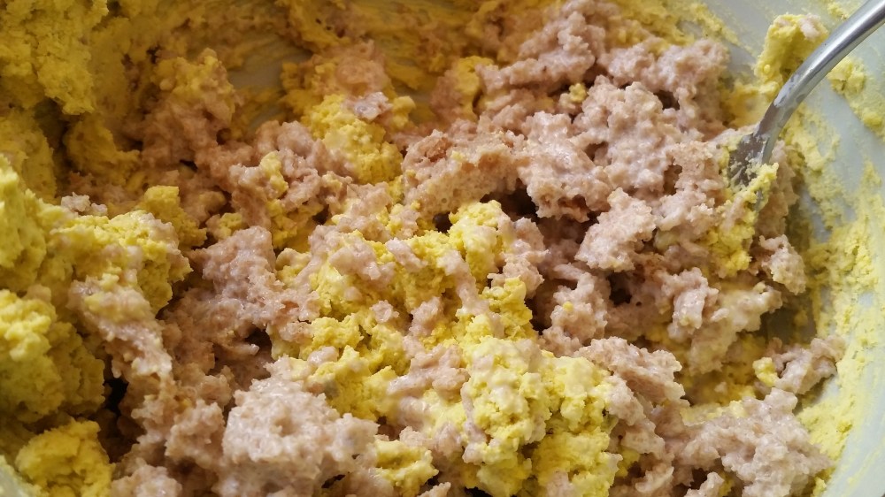 oeufs farcis: French Stuffed Eggs