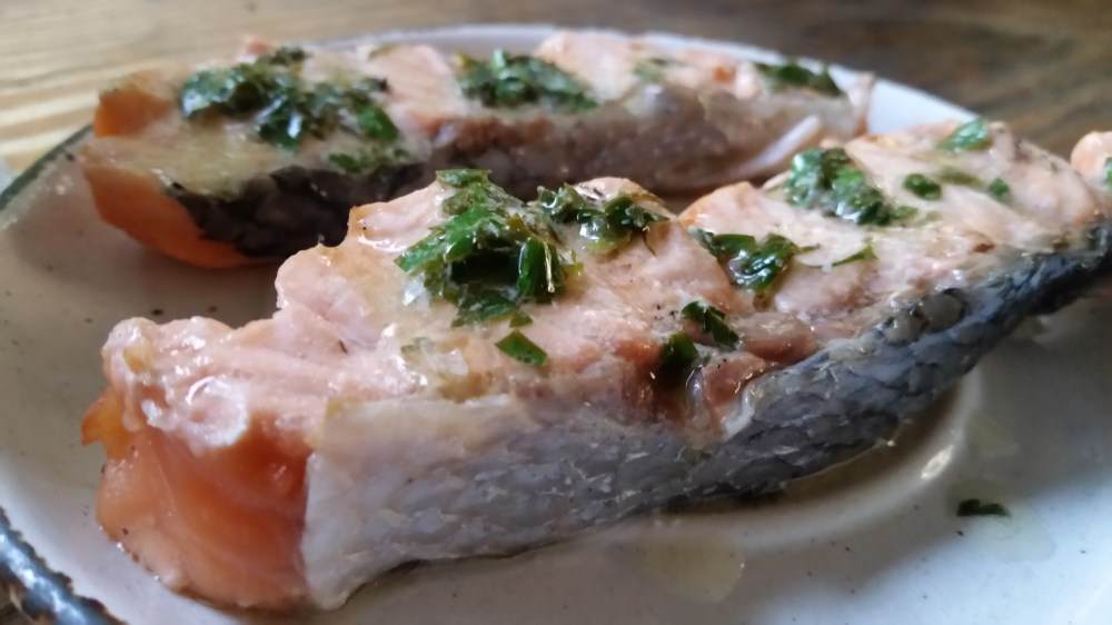 Darne de saumon a la maitre d'hotel: French grilled salmon