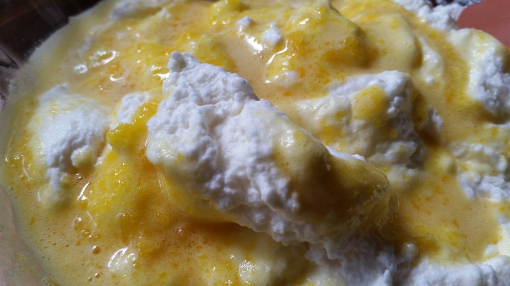 Frozen Vanilla Cream With Wild Blackberry Jam